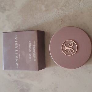 Anastasia Cream Bronzer